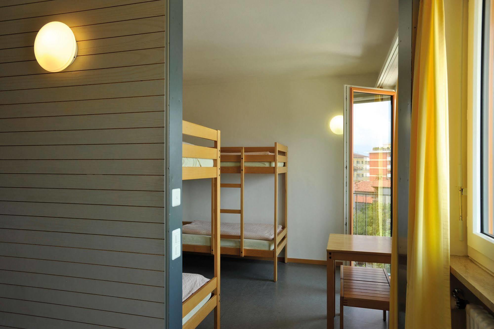 Locarno Youth Hostel Exterior photo